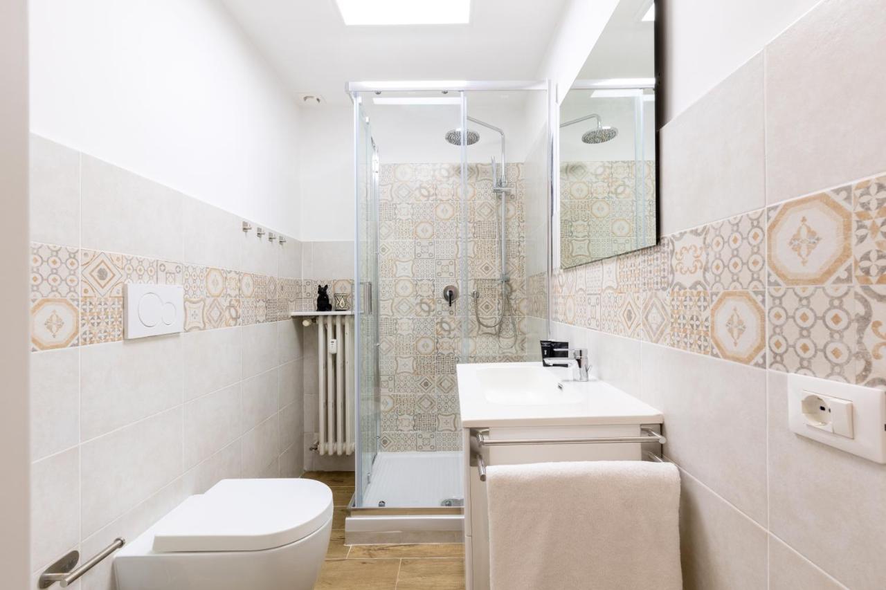 Gentile Suites - Private Rooms Рим Екстер'єр фото